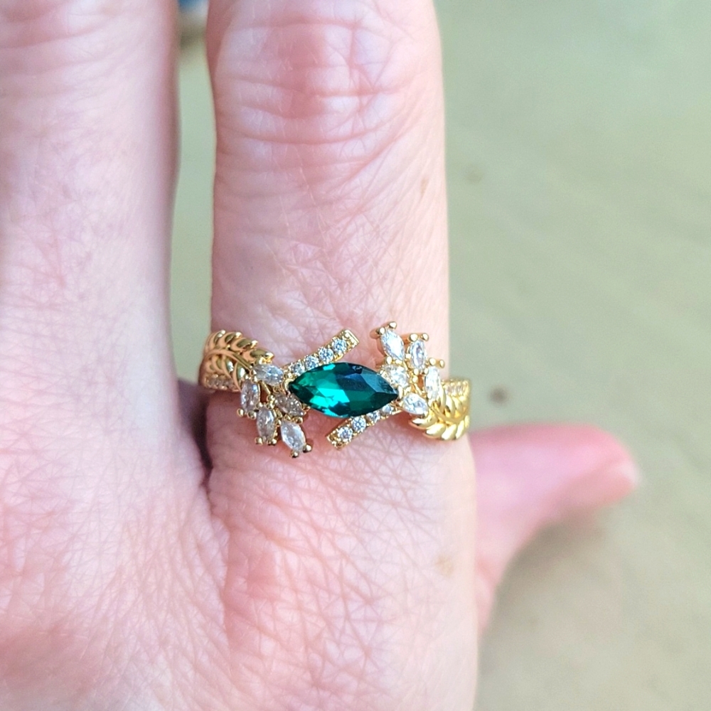 💍2 for $20 Fragrant Jewels Ring